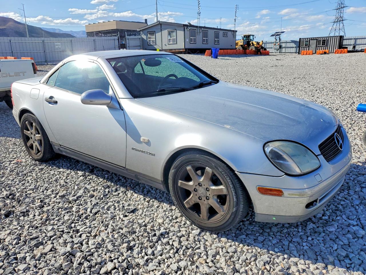 1999 Mercedes Slk-class VIN WDBKK47F0XF099722 photo 4