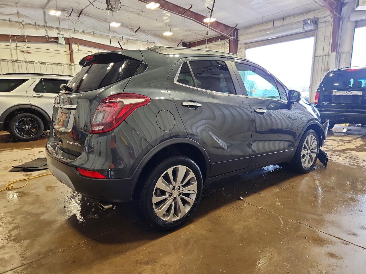 2018 Buick Encore VIN KL4CJASB7JB693065 photo 3