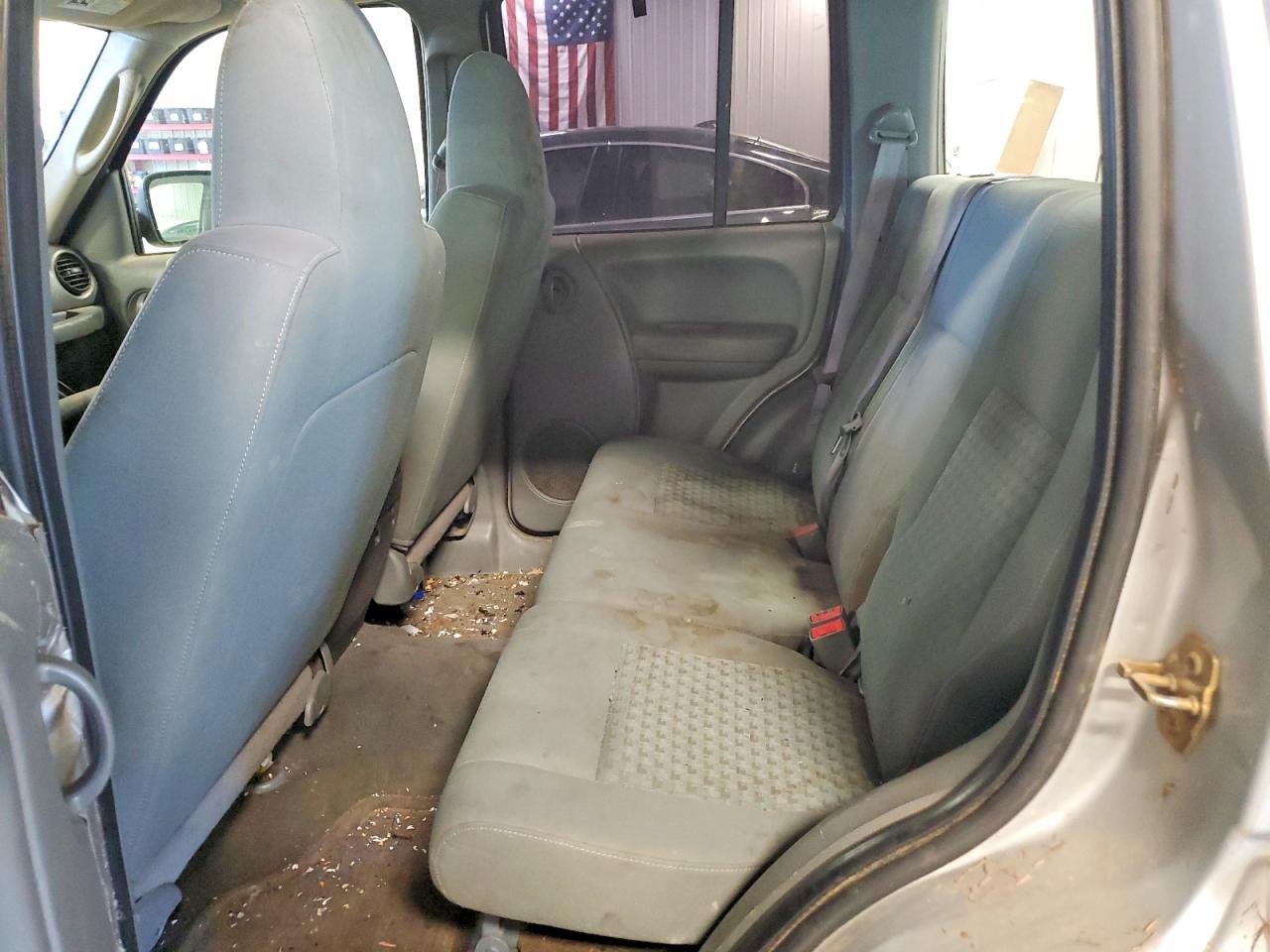 2005 Jeep Liberty VIN 1J4GK48K05W502348 photo 11
