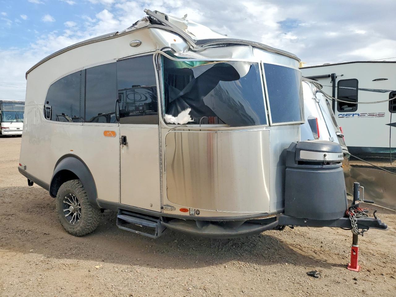 2022 AIRSTREAM Trailer VIN 1SMG4DD22NJ207512 photo 1