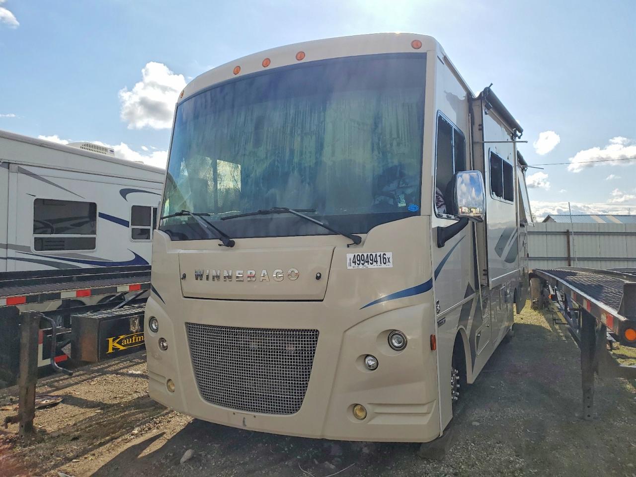 2017 Winnebago F-ser othr VIN 1F65F5DY6H0A12394 photo 2