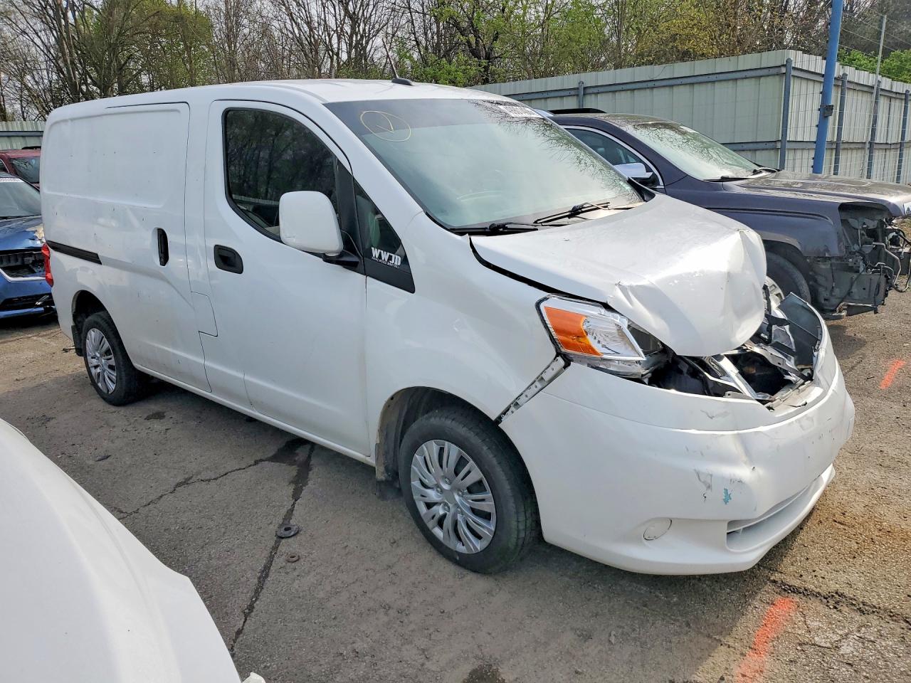 2017 Nissan Nv VIN 3N6CM0KN2HK713655 photo 4