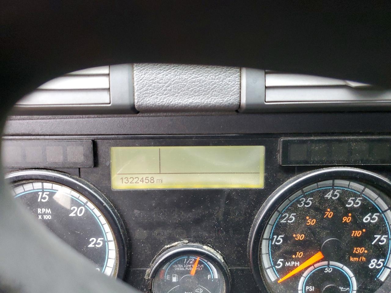 2016 FREIGHTLINER All other VIN 3AKJGLBGXGSGX2717 photo 8