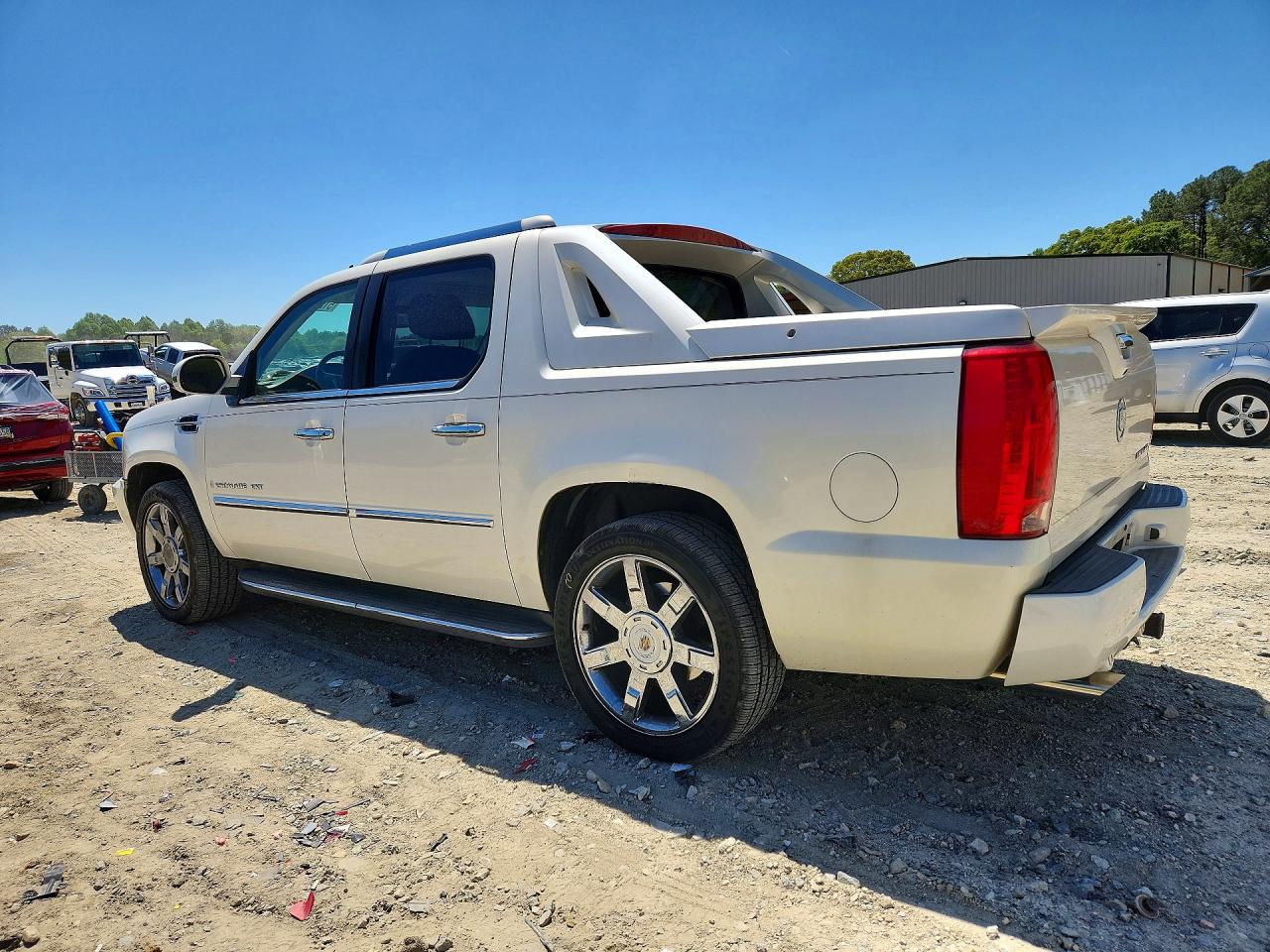 2008 CADILLAC Escalade VIN 3GYFK62878G275991 photo 2