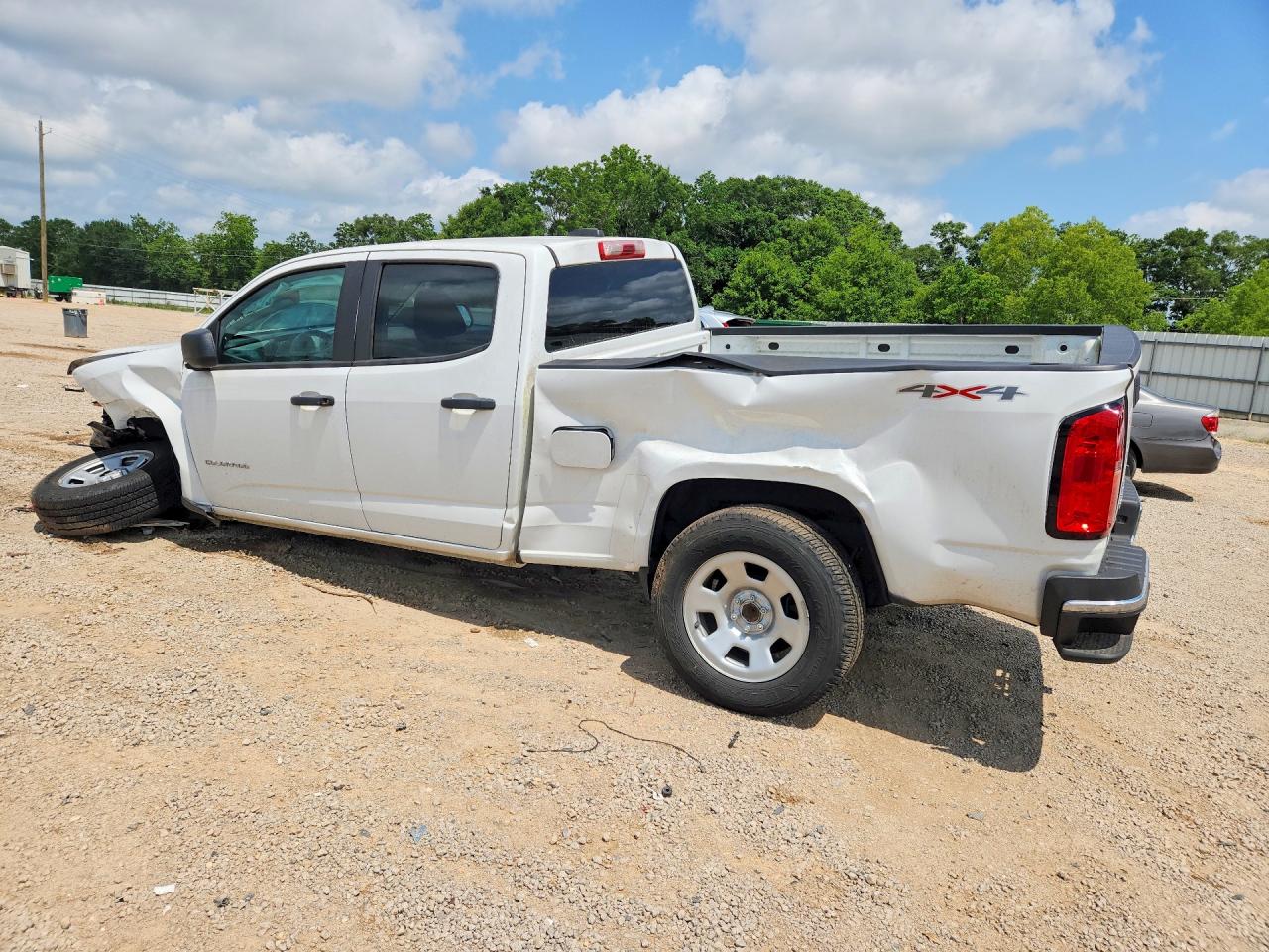 2022 CHEV Colorado VIN 1GCGTBENXN1149605 photo 2