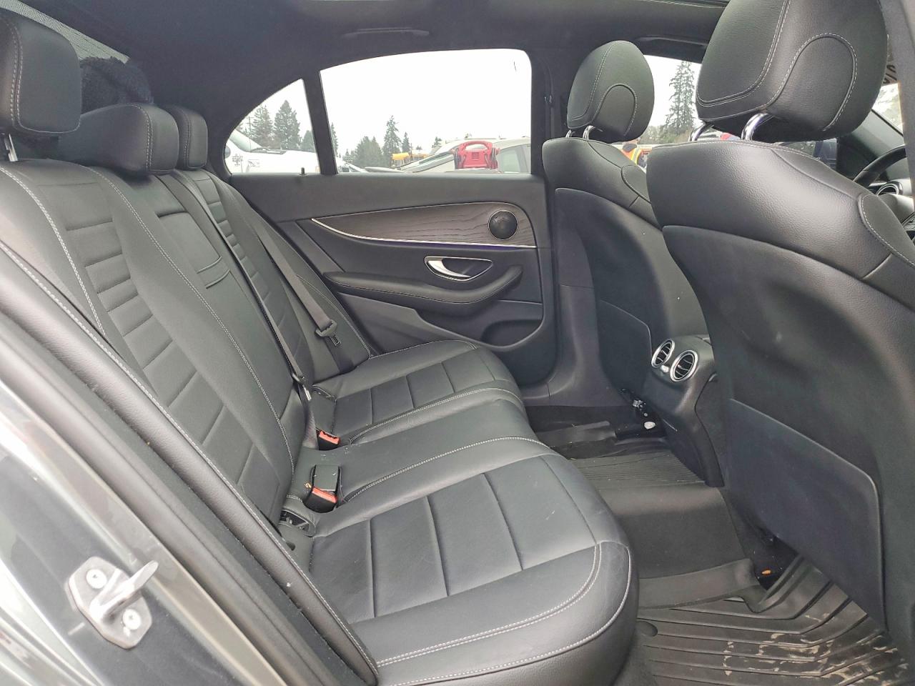 2018 Mercedes-Benz E-class VIN WDDZF4KB2JA371898 photo 10