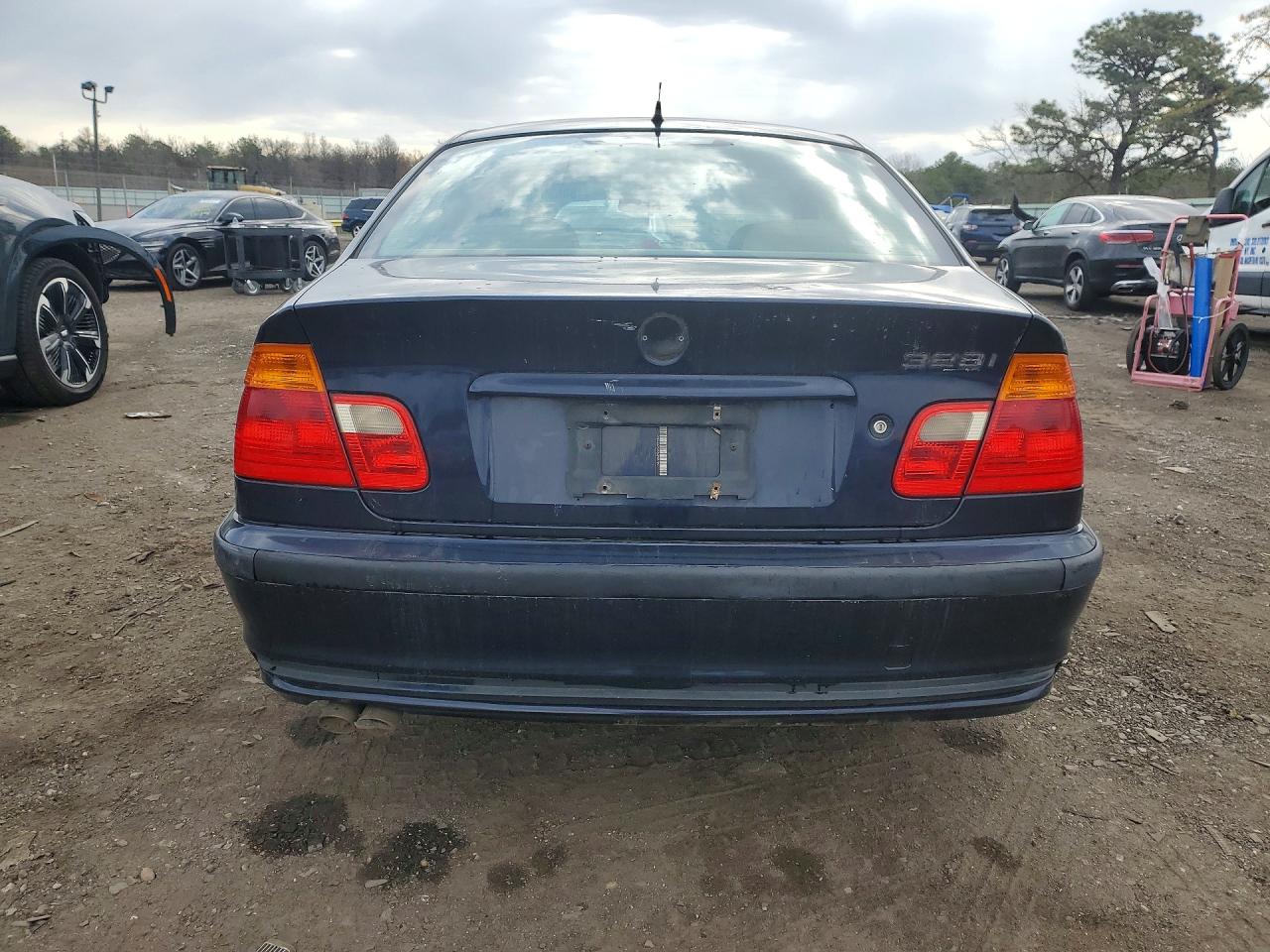 1999 BMW 3 series VIN WBAAM5338XFR07174 photo 6
