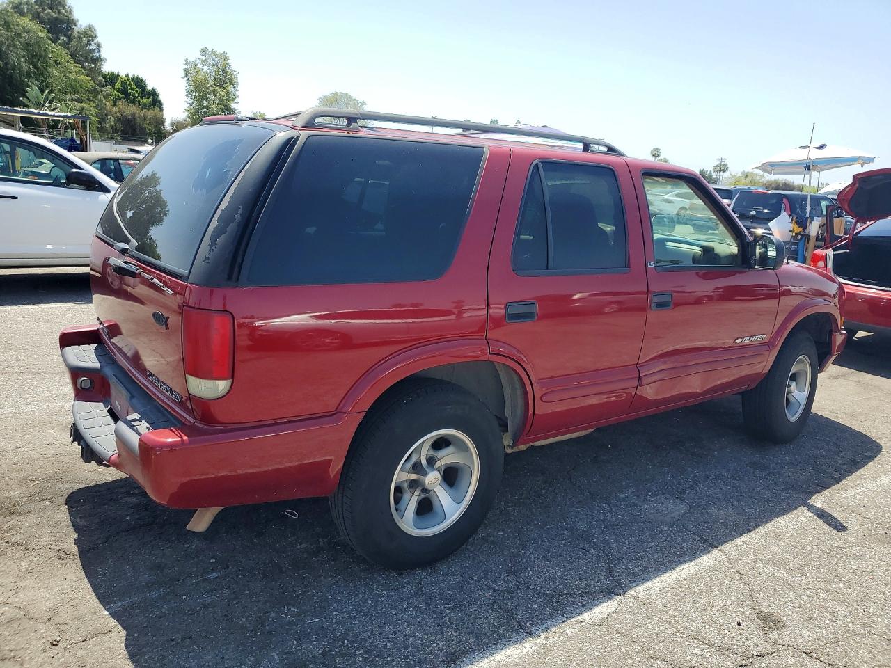 2002 Chevrolet Blazer VIN 1GNCS13W12K114066 photo 3