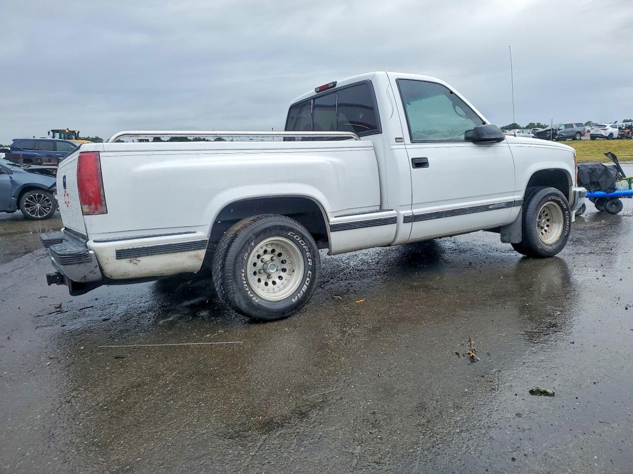 1996 CHEV Gmt VIN 1GCEC14R1TZ111233 photo 3