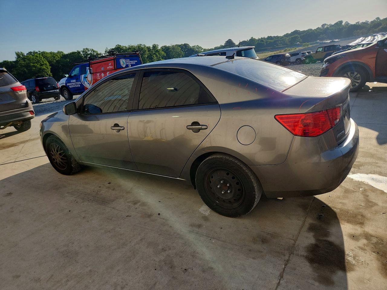 2011 KIA Forte VIN KNAFU4A2XB5358425 photo 2