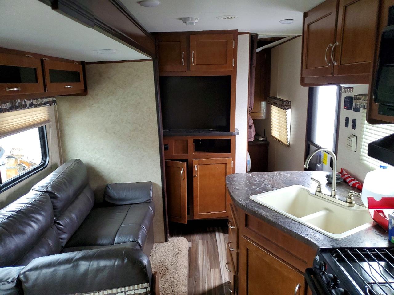 2017 JAYCO All models VIN 1UJBJ0BT8H17T0547 photo 5