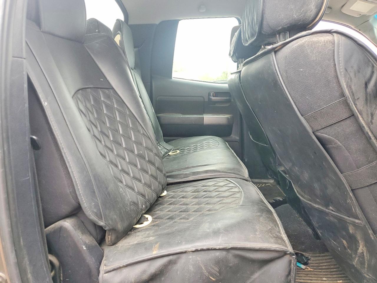 2011 Toyota Tundra VIN 5TFUM5F14BX023892 photo 10