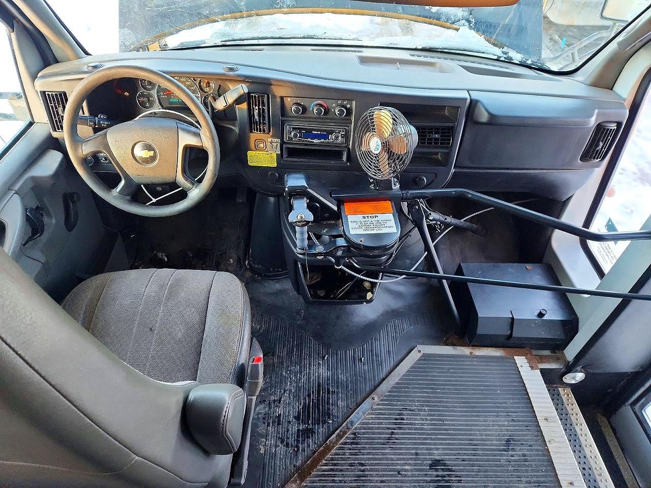2010 CHEV Express VIN 1GB6G2AG0A1165267 photo 8