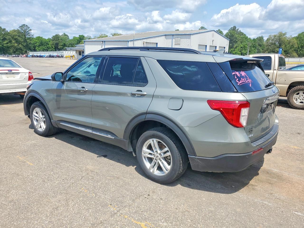 2020 Ford Explorer VIN 1FMSK8DH9LGB63836 photo 2
