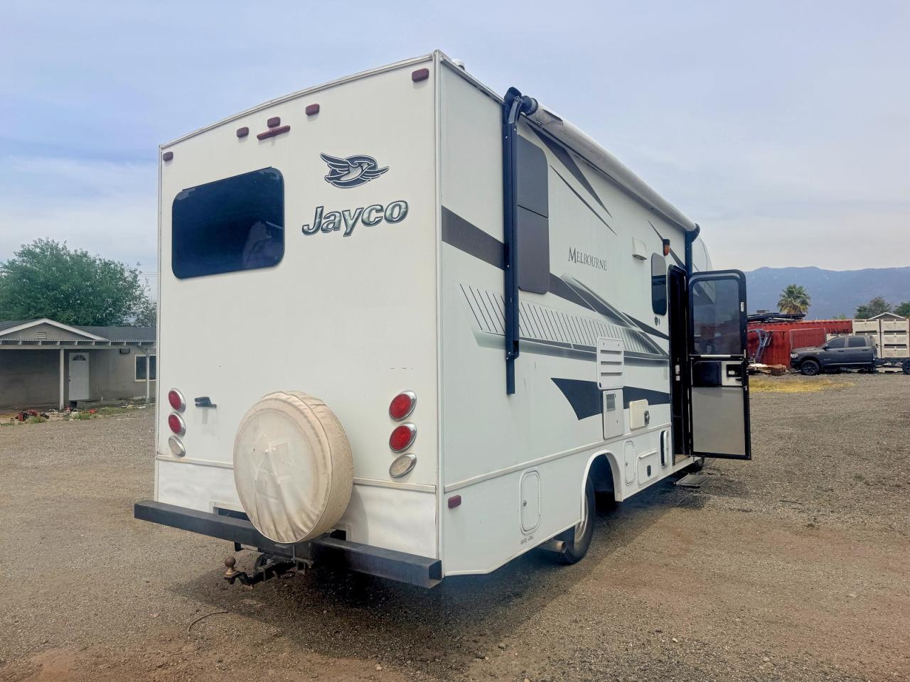 2016 Jayco Sprinter VIN WDAPF4CCXG9659982 photo 4