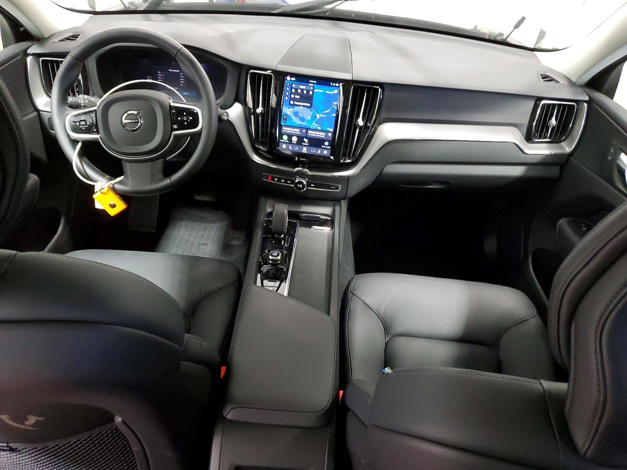 2025 Volvo Xc60 VIN YV4M12RC7S1221306 photo 8