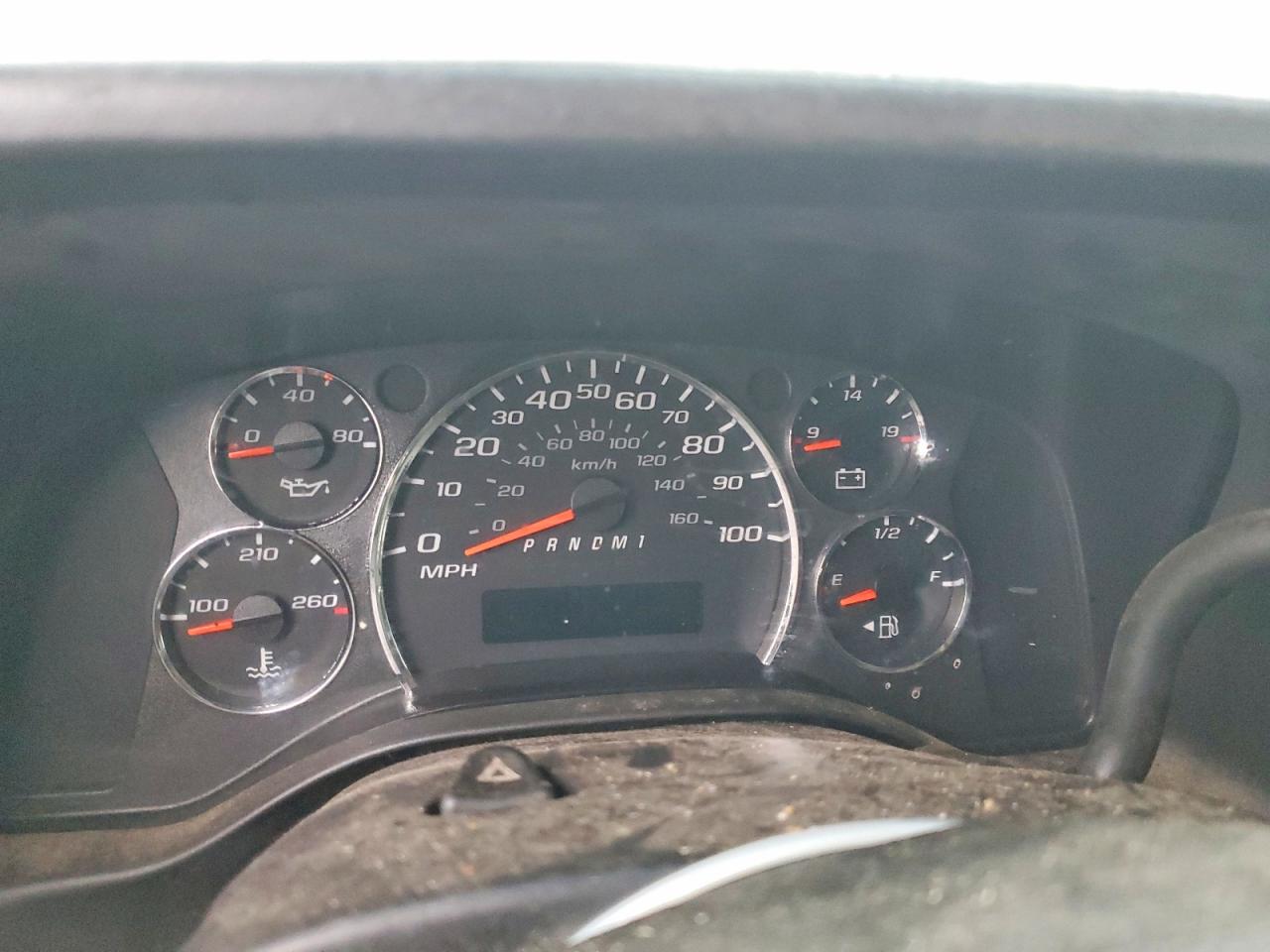 2011 CHEV Express VIN 1GCWGFFA2B1141772 photo 9
