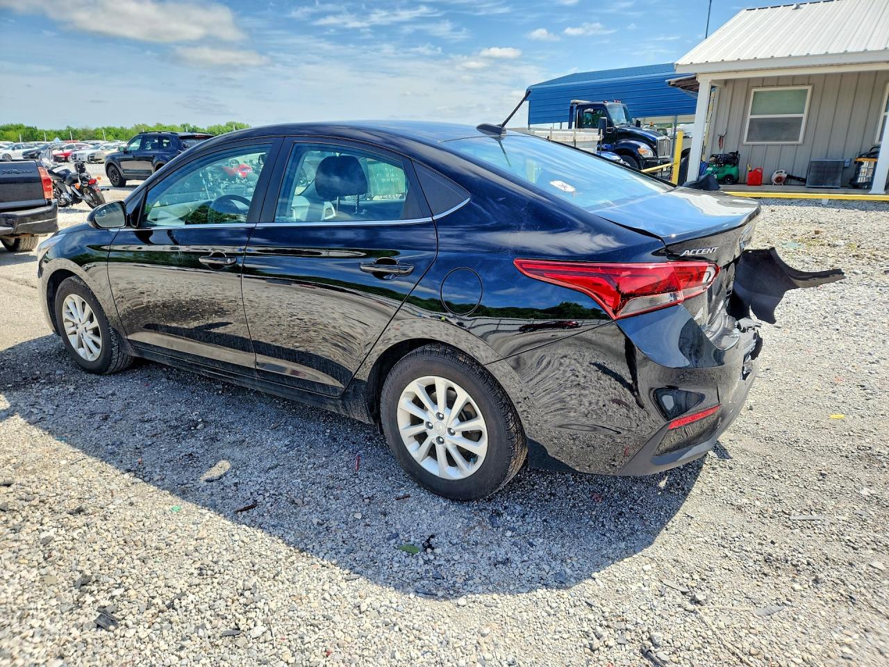 2022 Hyundai Accent VIN 3KPC24A63NE163001 photo 2