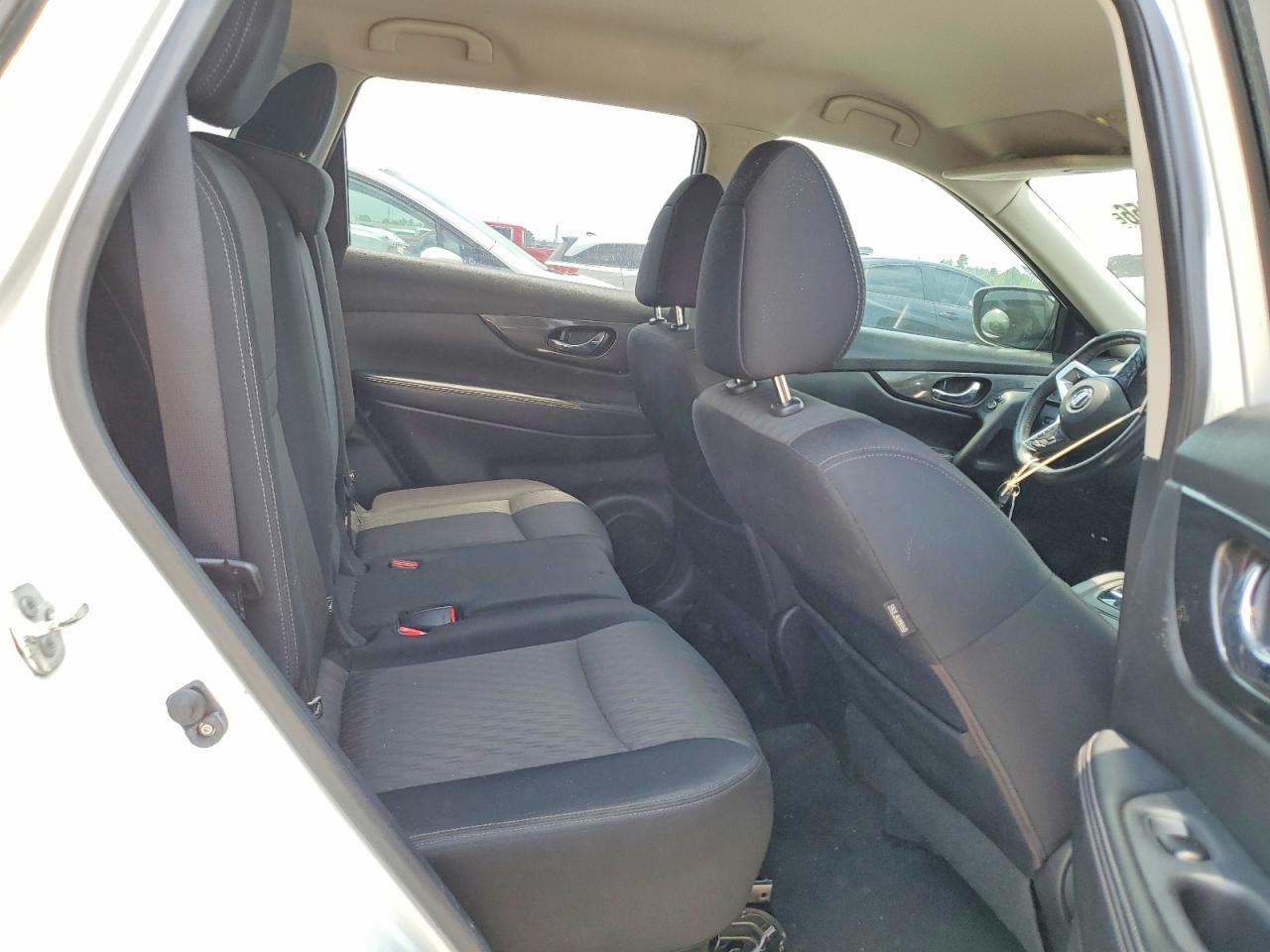 2017 Nissan Rogue sv VIN JN8AT2MTXHW147595 photo 11