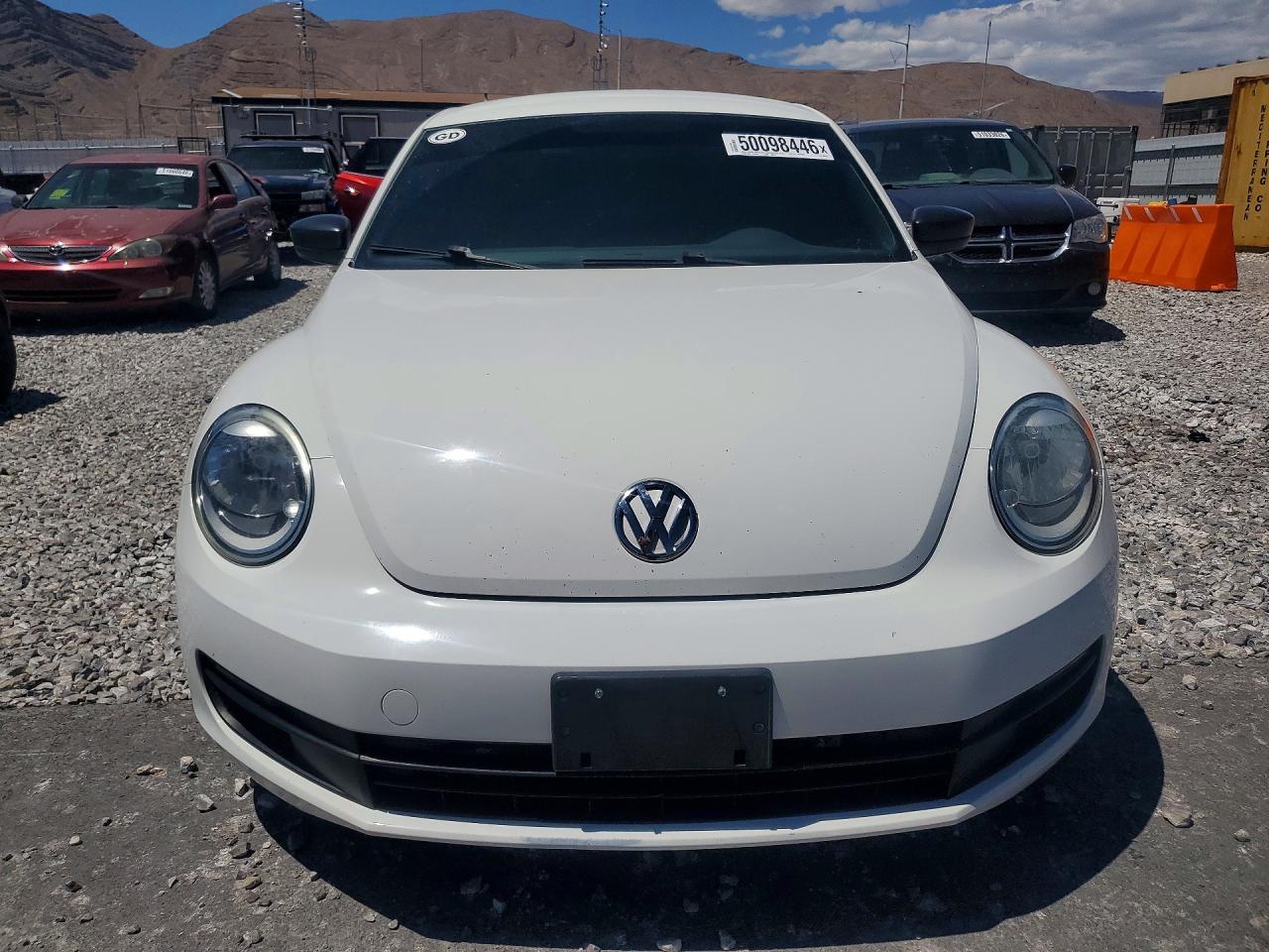 2013 Volkswagen Beetle VIN 3VWFP7ATXDM654138 photo 5