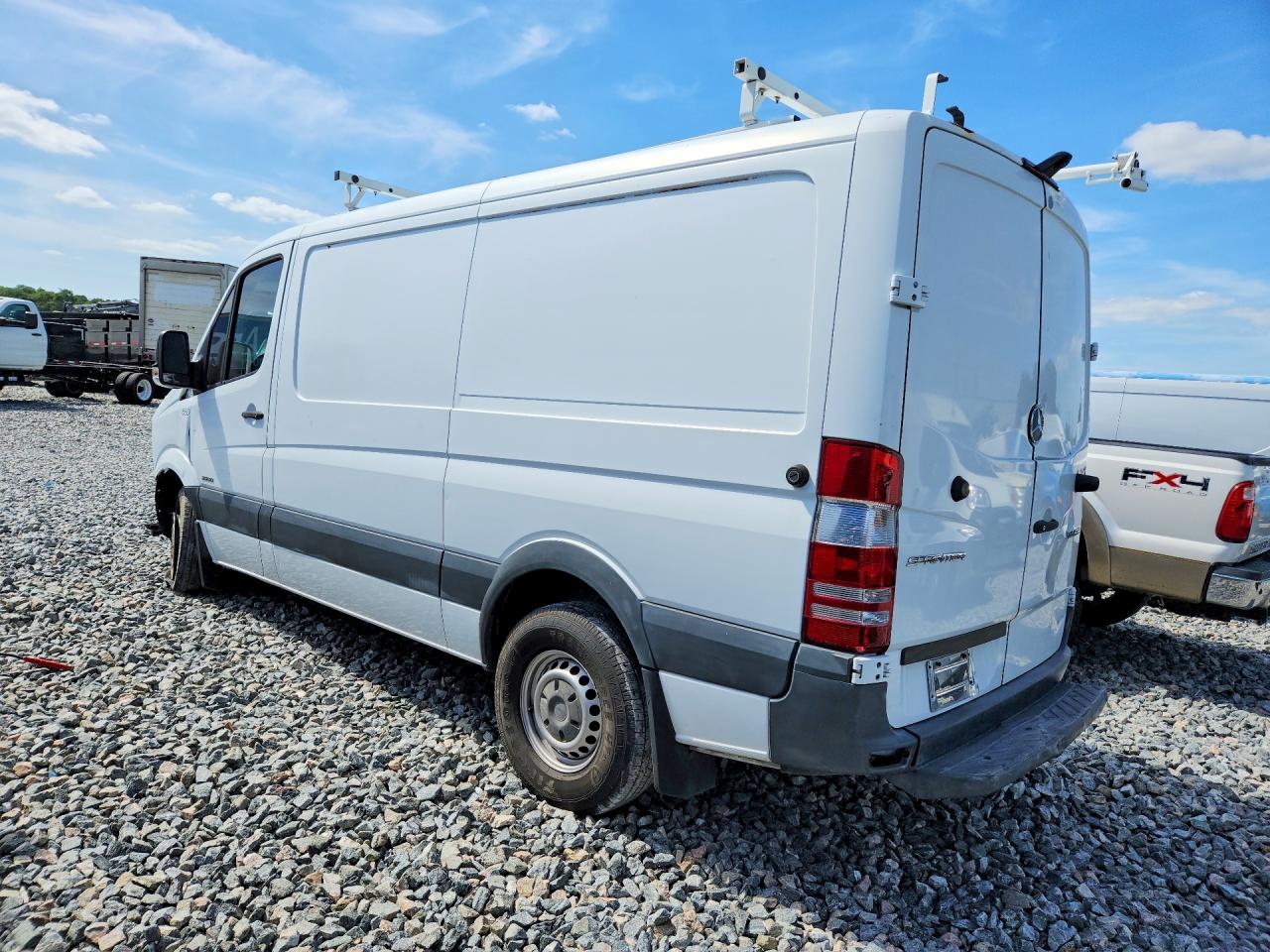 2015 FREIGHTLINER Sprinter VIN WDYPE7DC9F5953349 photo 2