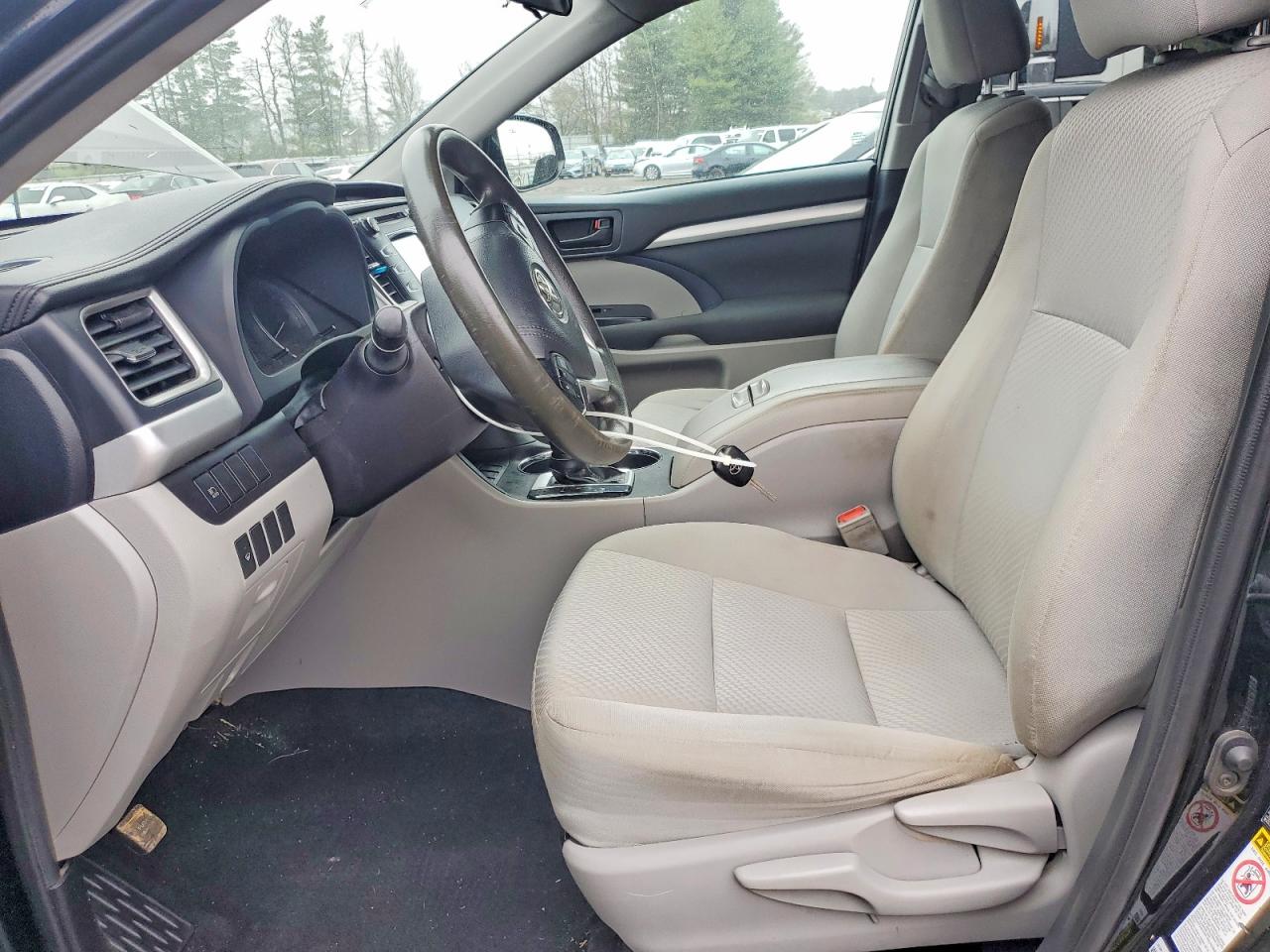 2019 Toyota Highlander VIN 5TDZARFH8KS049470 photo 7