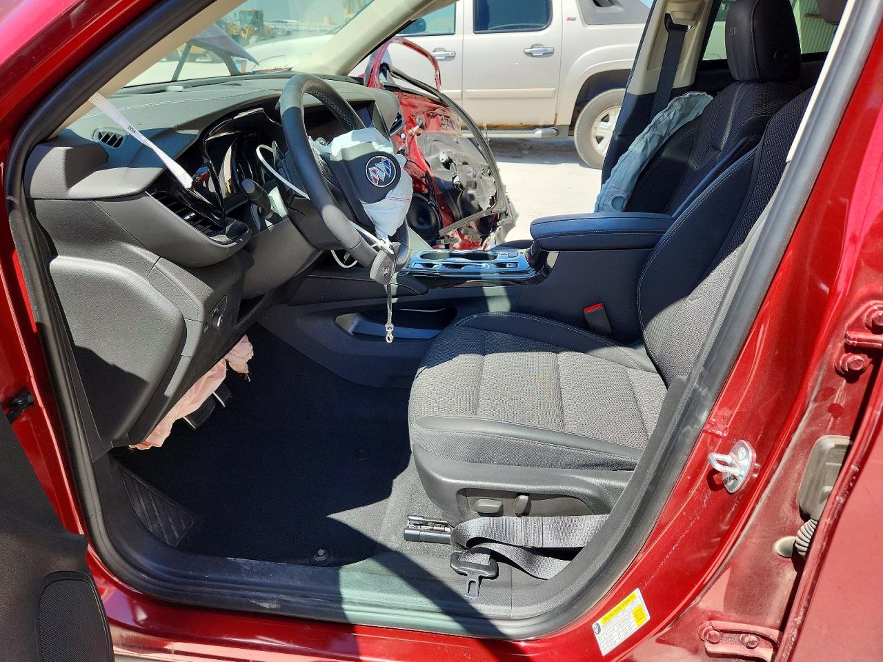 2023 Buick Envision VIN LRBFZMR44PD201186 photo 7