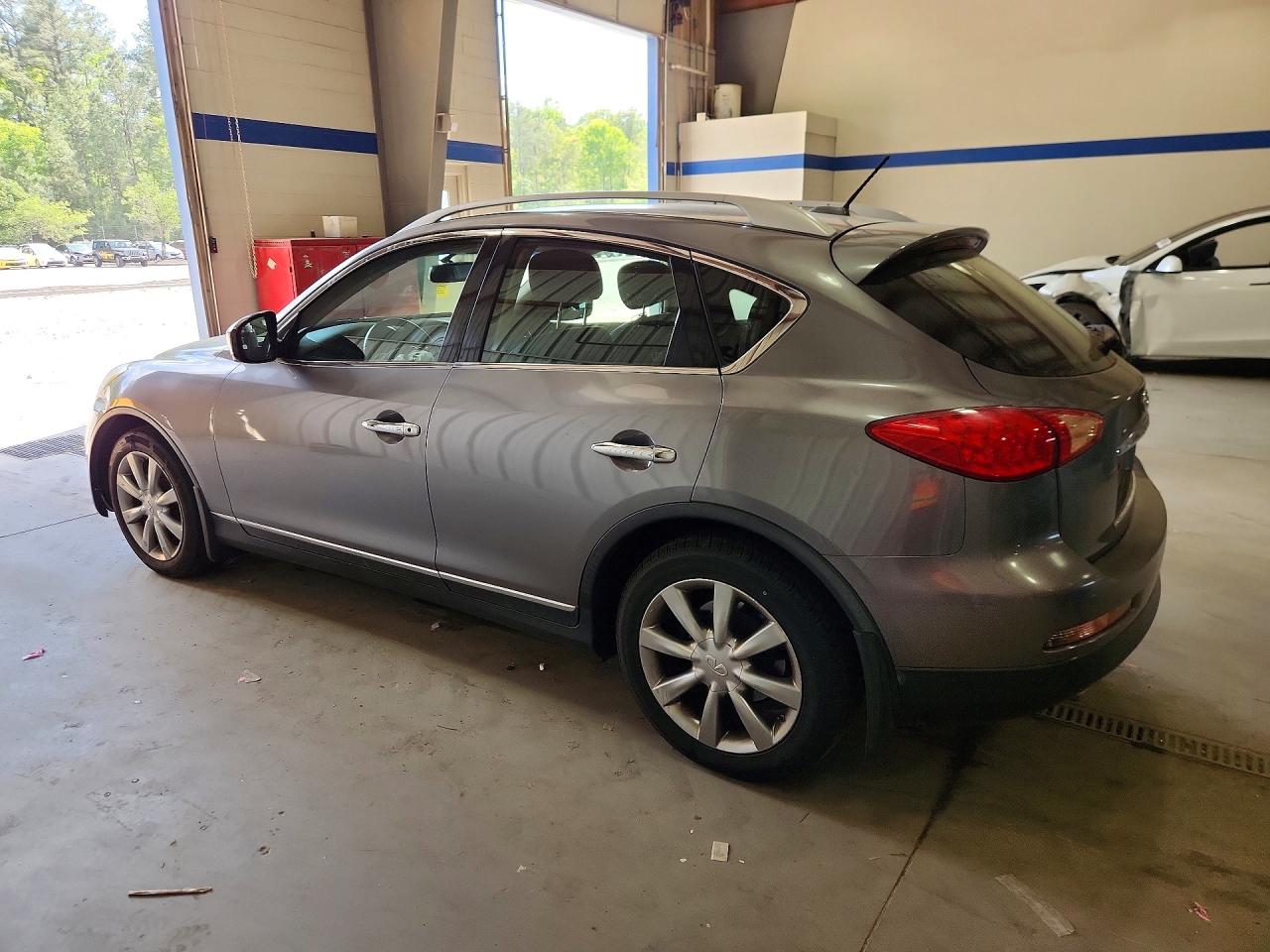 2013 Infiniti Ex37 VIN JN1BJ0HR1DM480513 photo 2