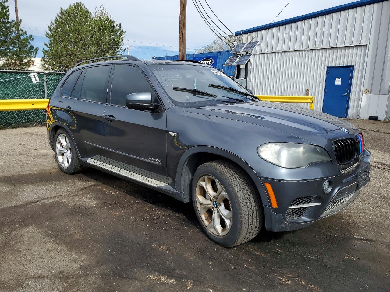 2011 BMW X5 VIN 5UXZV8C51BL420056 photo 4