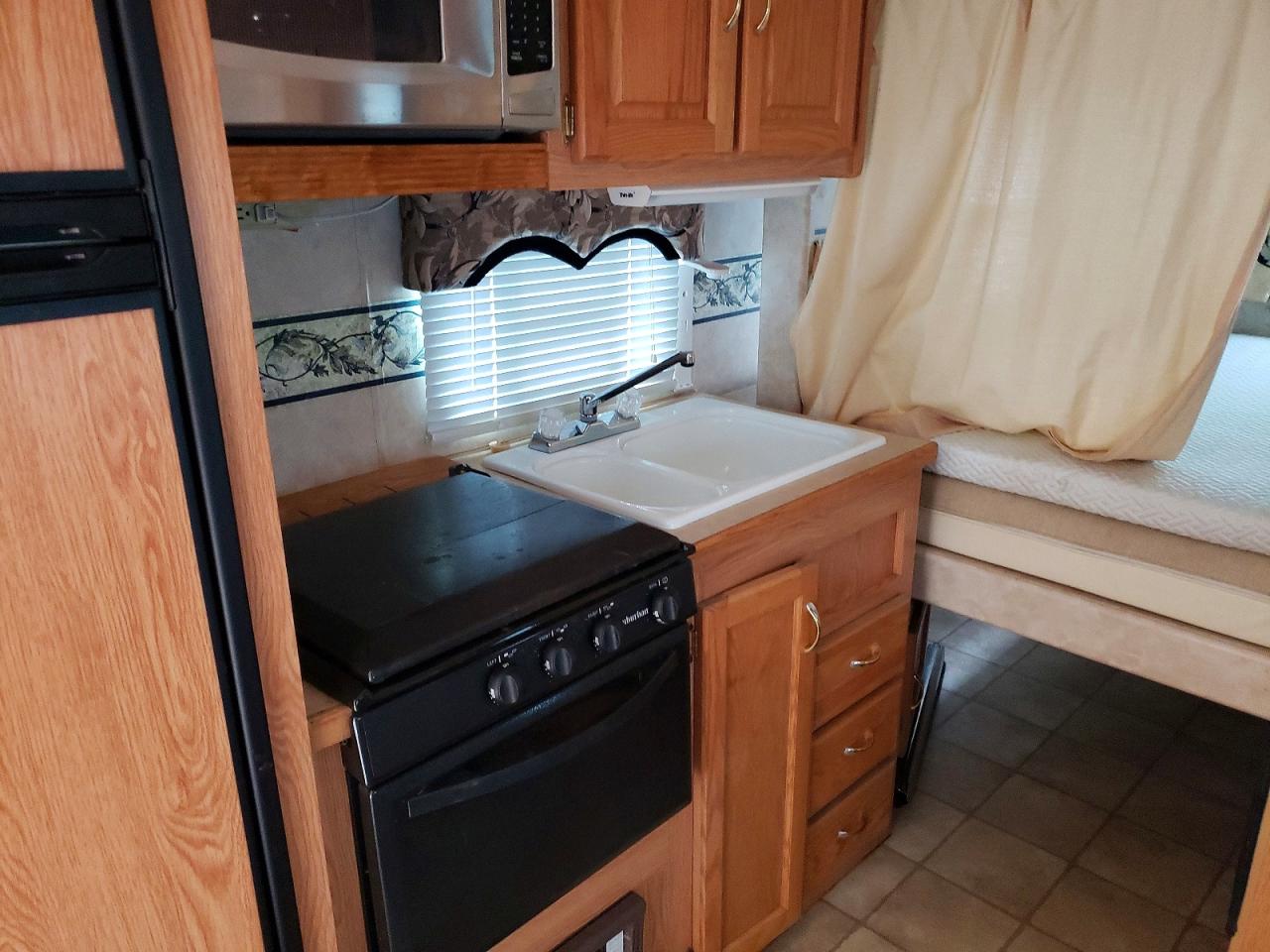 2005 FTRV Trailer VIN 4EZTS28285S052379 photo 9