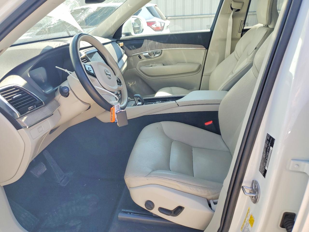 2023 VOLV Xc90 VIN YV4L12PN3P1904661 photo 7