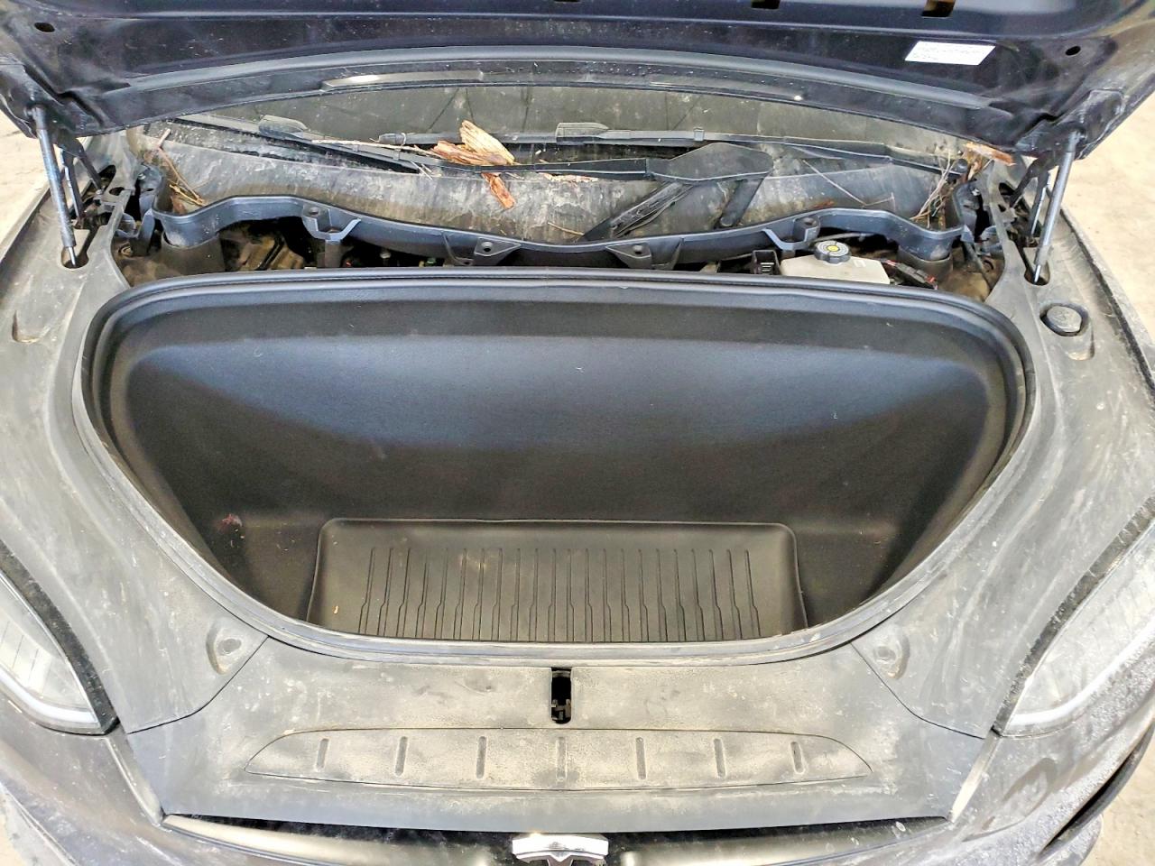 2023 Tesla Model x VIN 7SAXCBE66PF427390 photo 12
