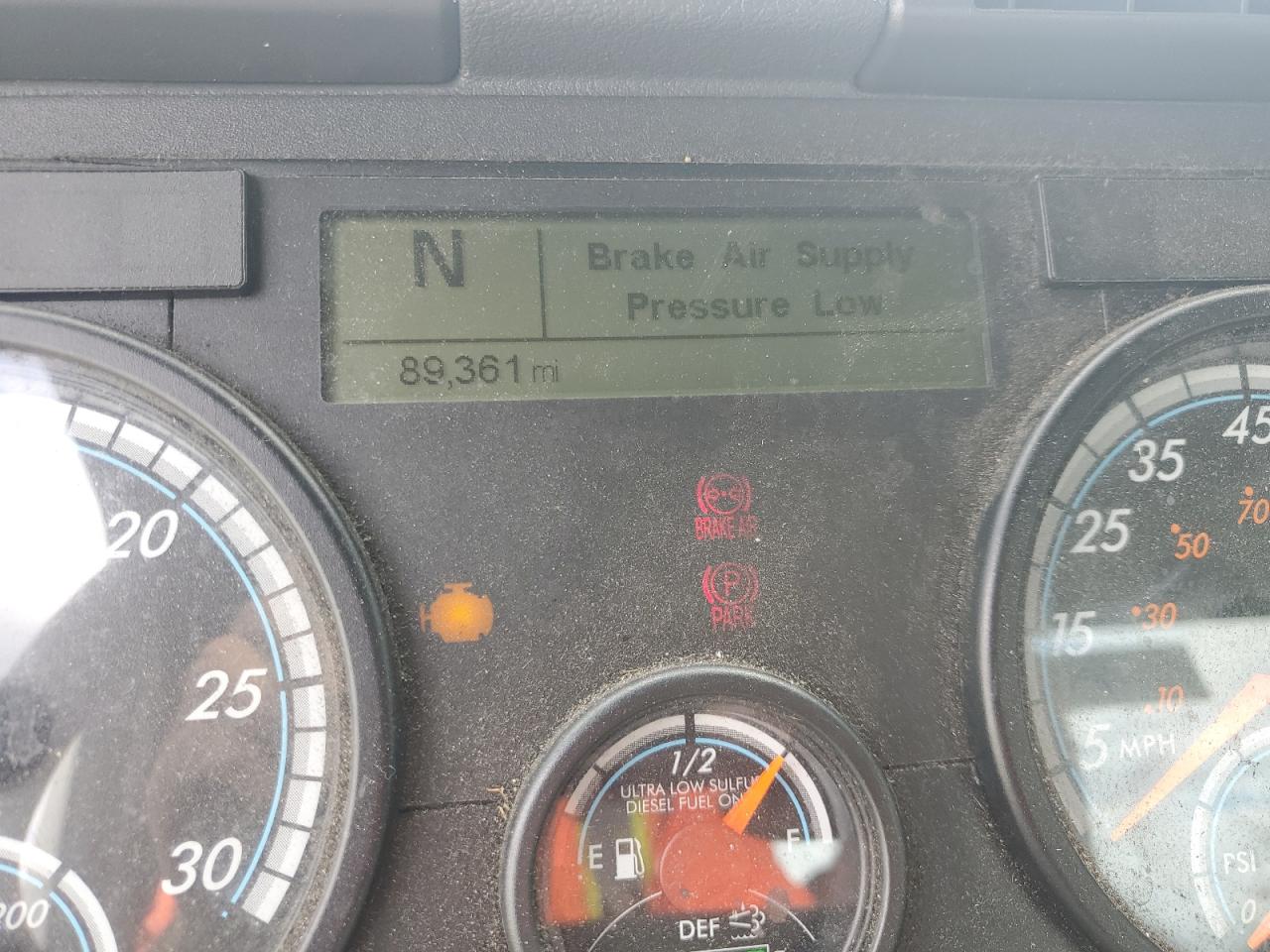 2017 FREIGHTLINER All other VIN 3AKBGADV3HSJH0114 photo 8