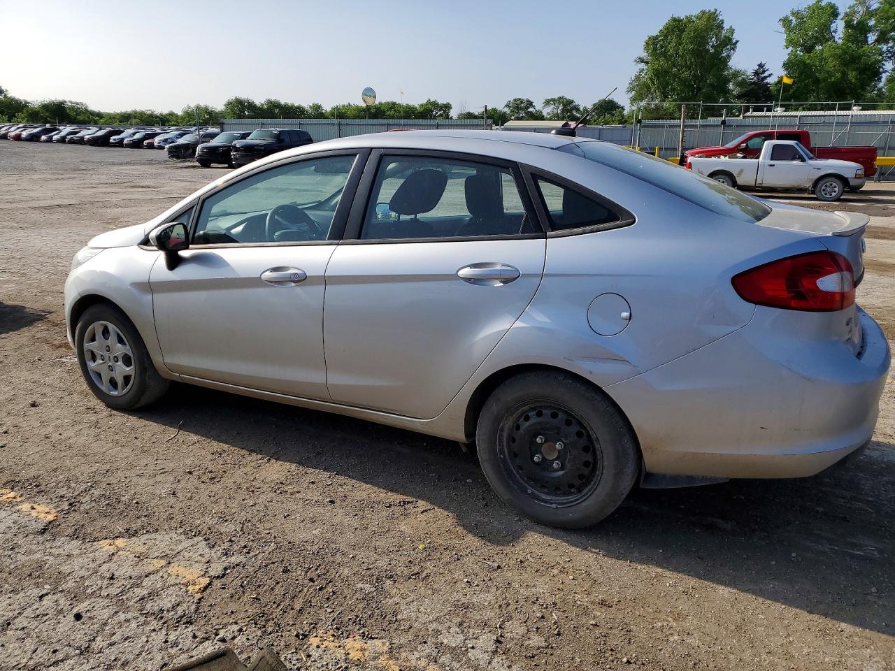 2012 Ford Fiesta VIN 3FADP4BJXCM102603 photo 2