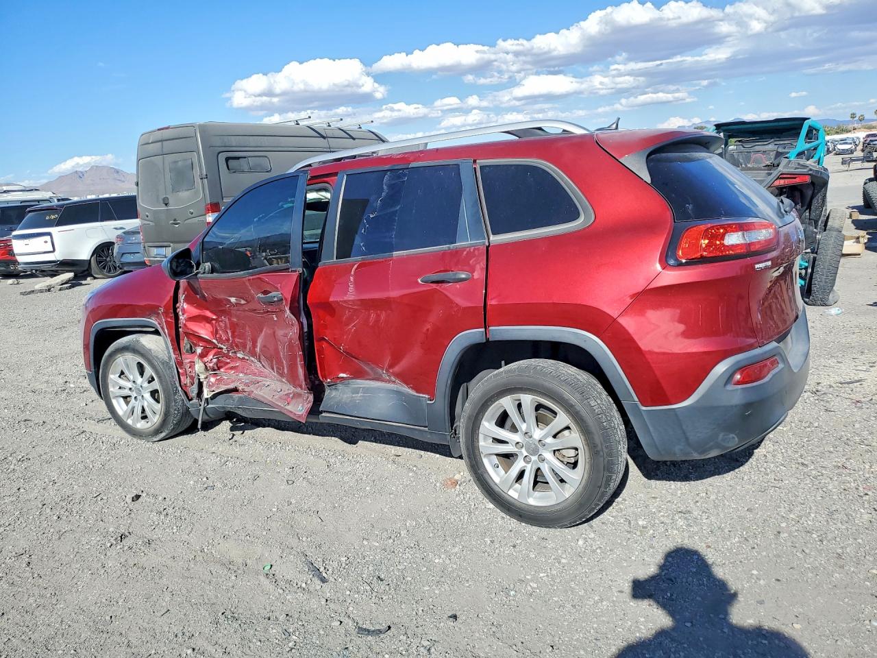2015 Jeep Grand cher VIN 1C4PJLAB0FW689315 photo 2