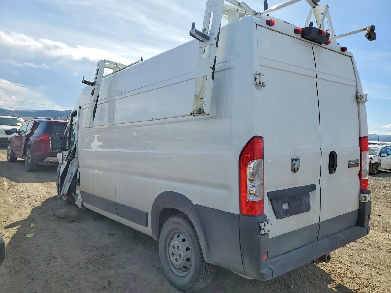 2017 Ram Promaster VIN 3C6TRVDG5HE551137 photo 2