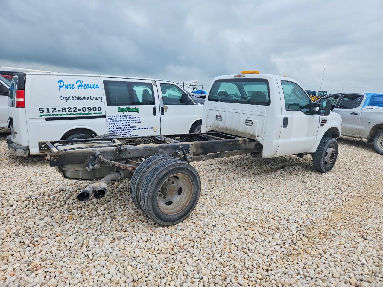 2010 Ford F450 VIN 1FDAF4GR7AEA60095 photo 3