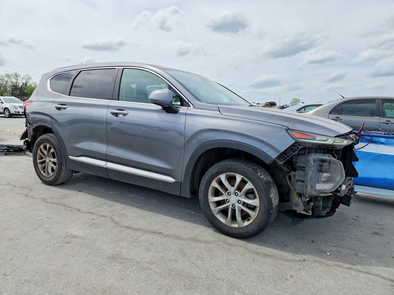 2019 Hyundai Santa fe VIN 5NMS23AD1KH083723 photo 4