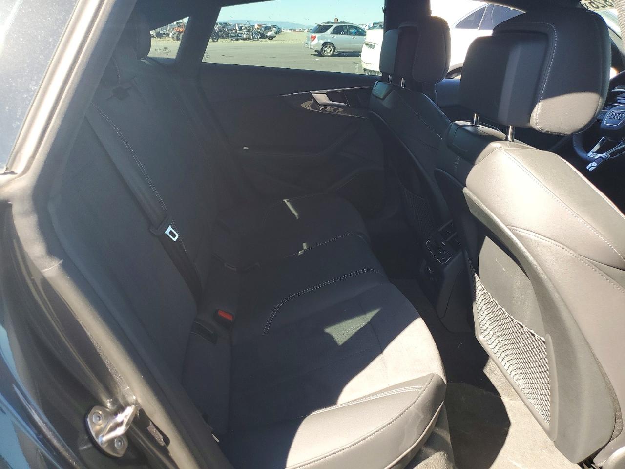 2025 Audi A5 VIN WAUEACF5XSA006566 photo 10