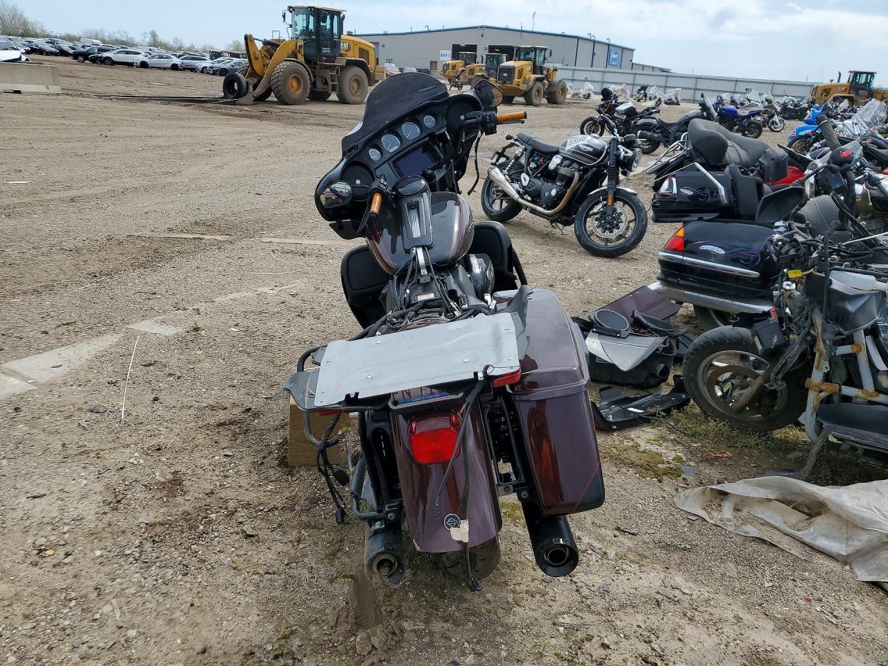 2022 HARLEY Fl VIN 1HD1KEF13NB658188 photo 4