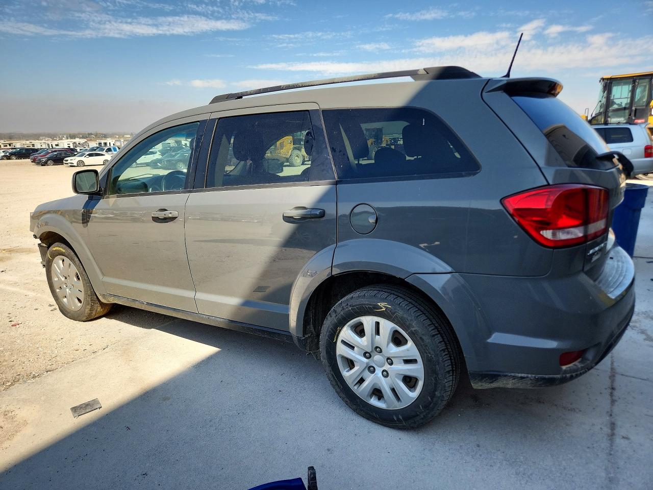 2019 Dodge Journey VIN 3C4PDCBBXKT863865 photo 2
