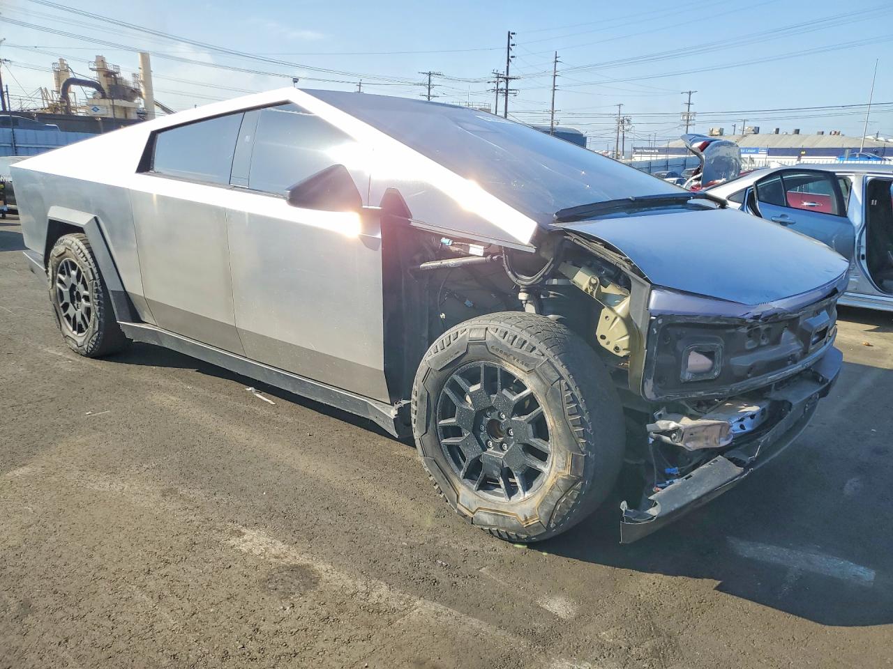 2024 Tesla Cybertruck VIN 7G2CEHED1RA005287 photo 4