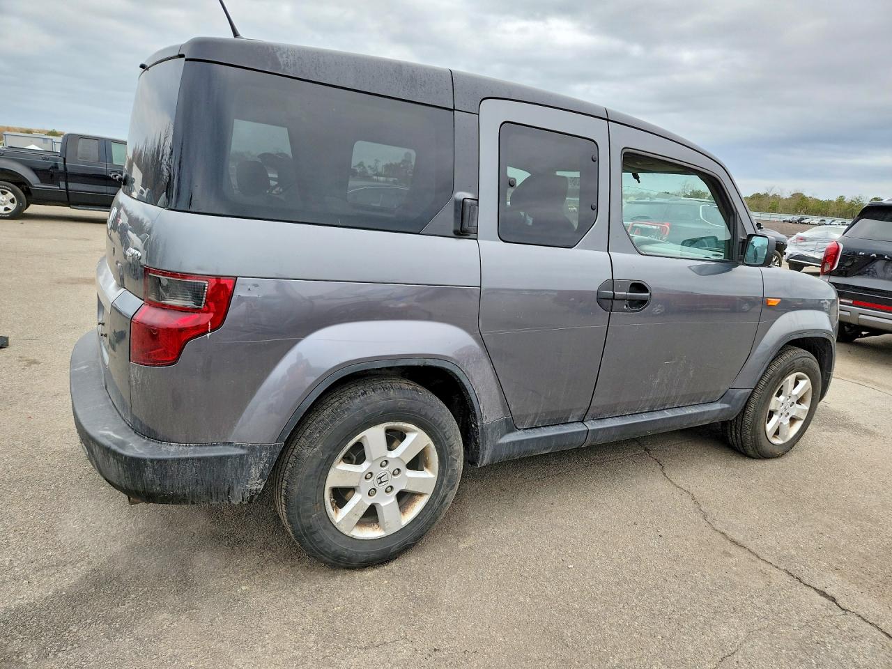 2010 Honda Element VIN 5J6YH2H76AL005352 photo 3