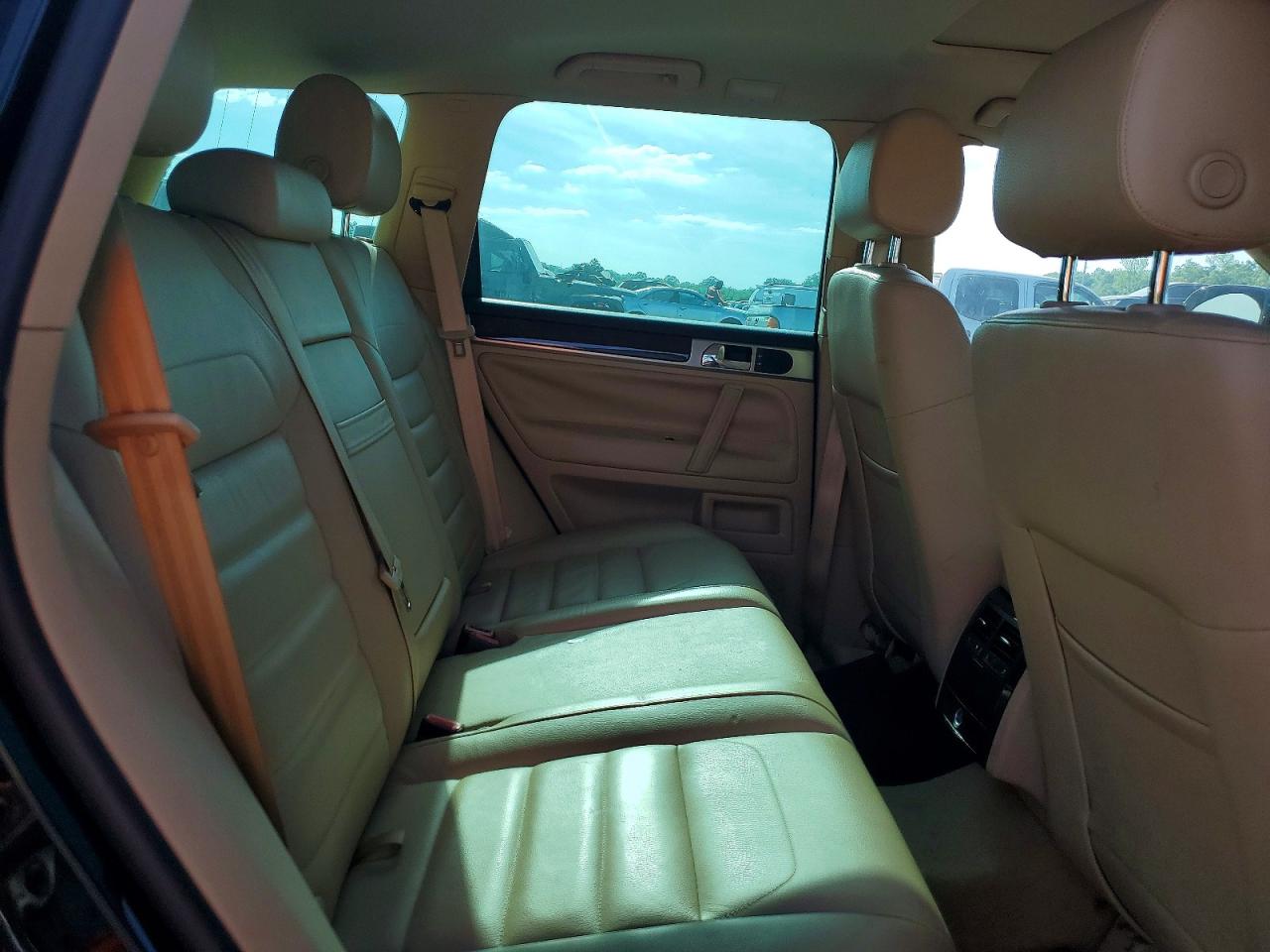 2009 Volkswagen Touareg VIN WVGBE77L99D003547 photo 11