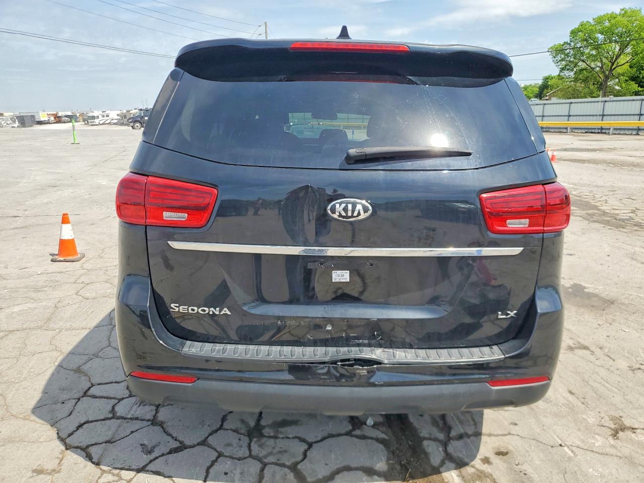 2019 Kia SEDONA VIN KNDMB5C10K6534502 photo 6