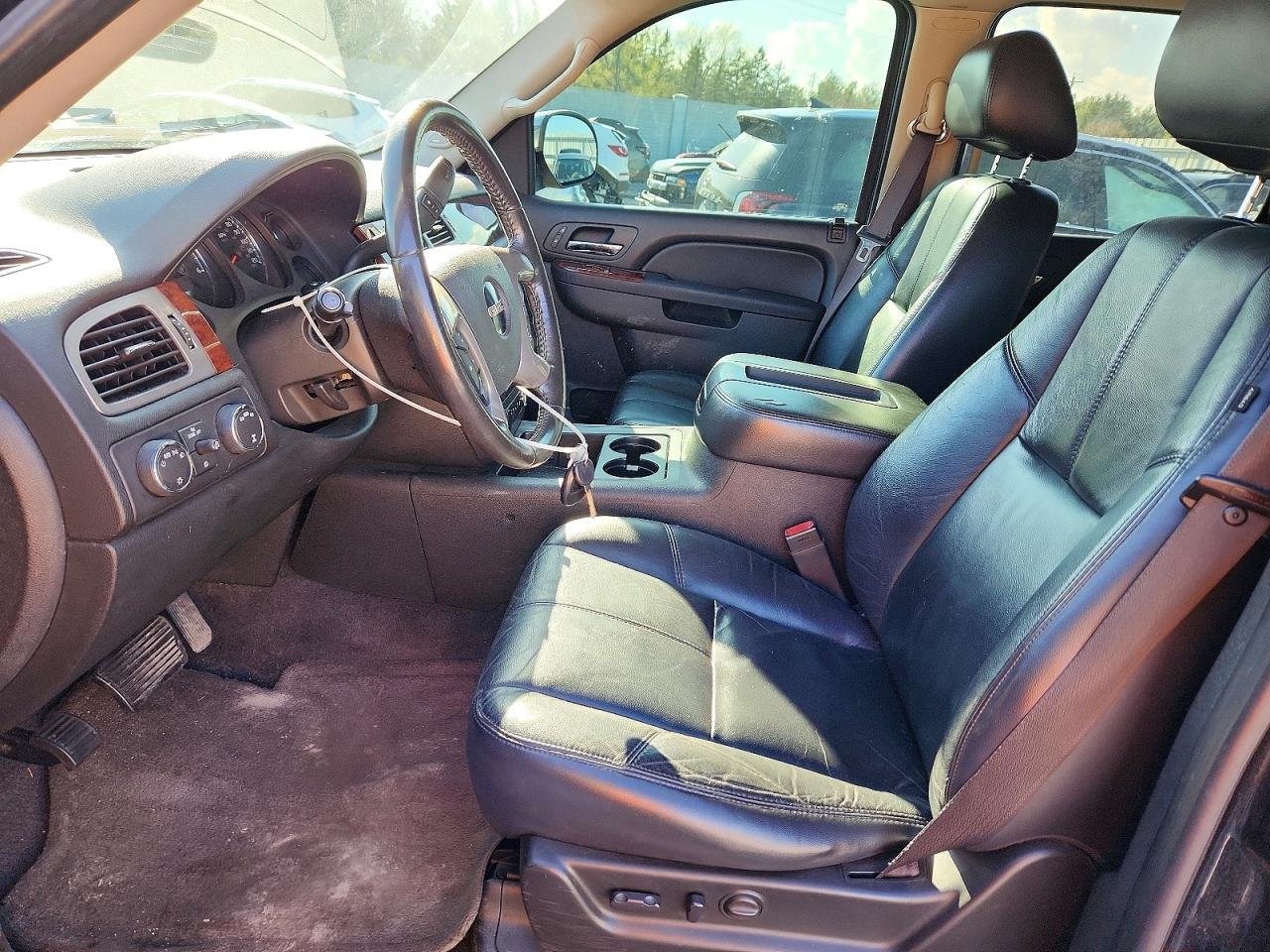 2010 GMC Yukon VIN 1GKUKCE03AR254521 photo 7