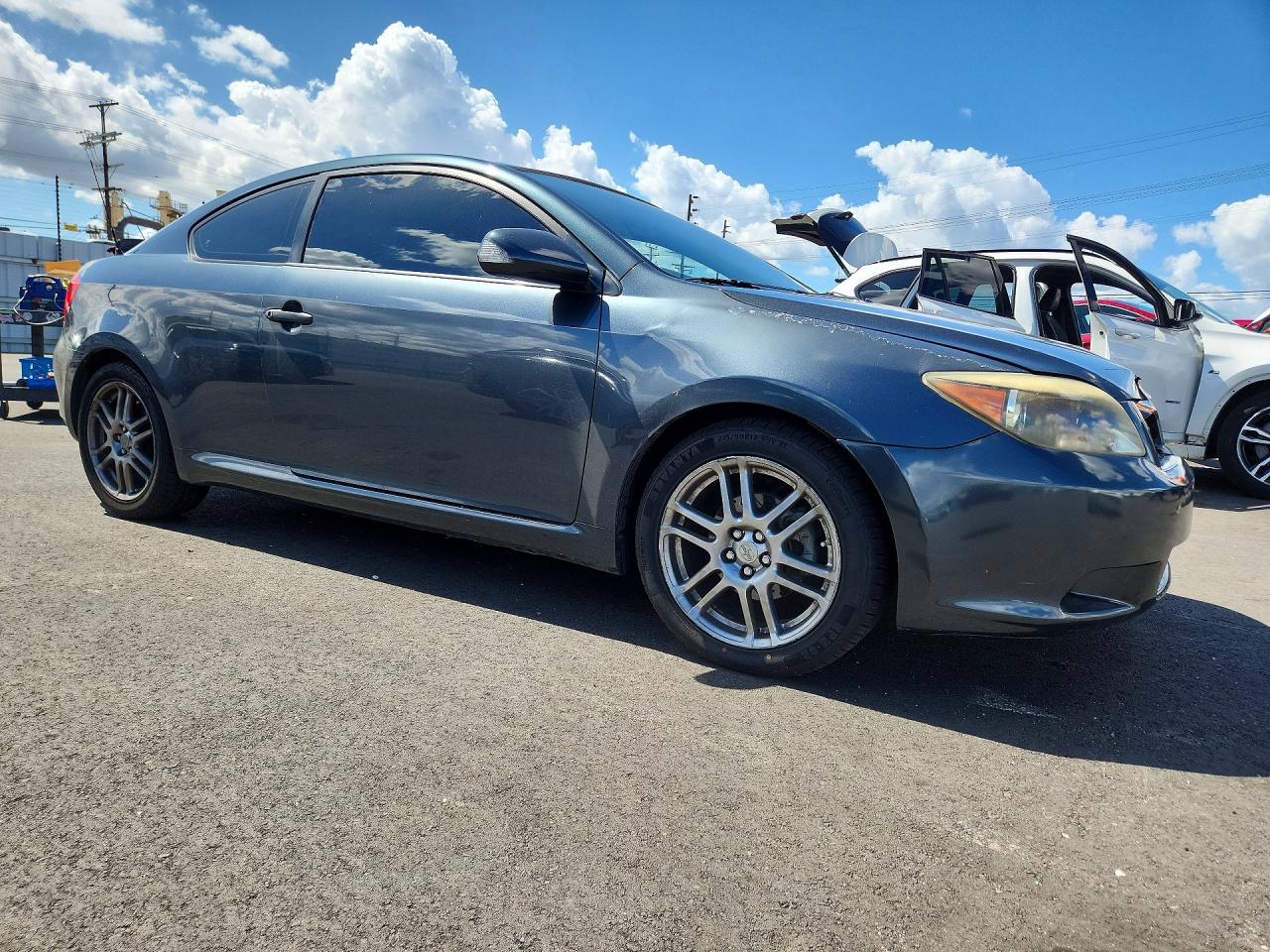 2007 Scion Tc VIN JTKDE167270167184 photo 4