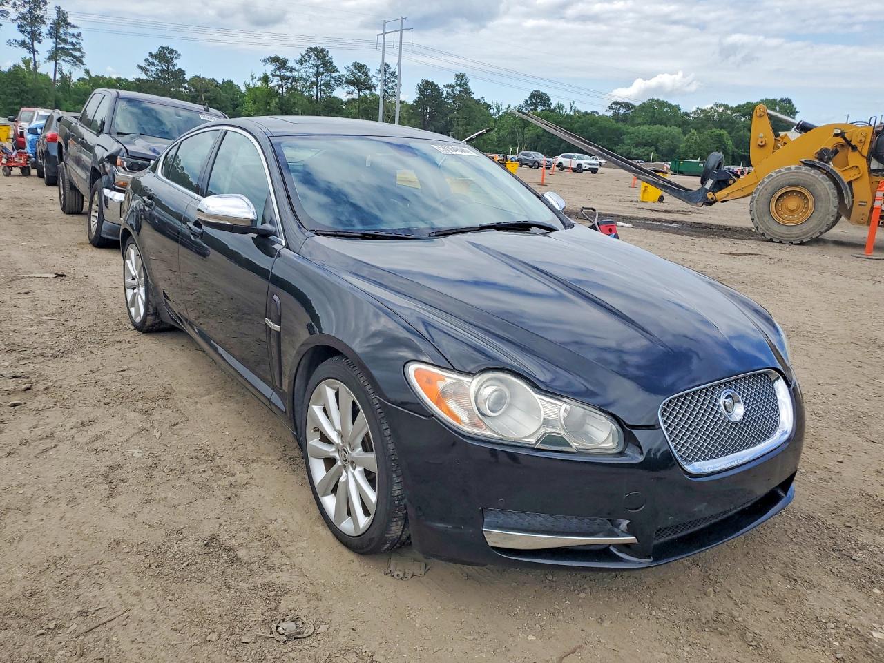 2011 Jaguar Xf VIN SAJWA0GB3BLS19102 photo 4