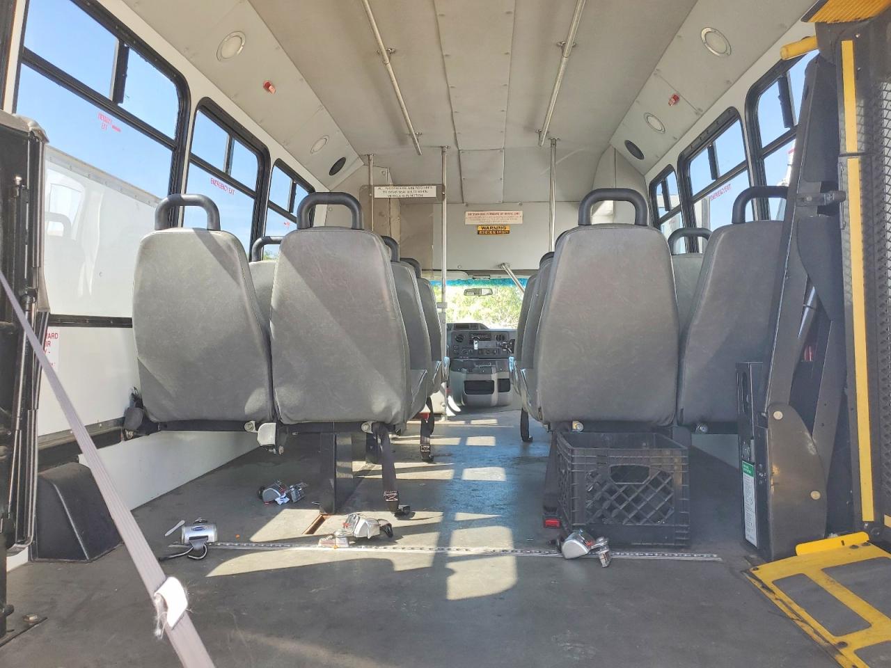 2016 Ford Econoline VIN 1FDEE3FL3GDC24131 photo 10