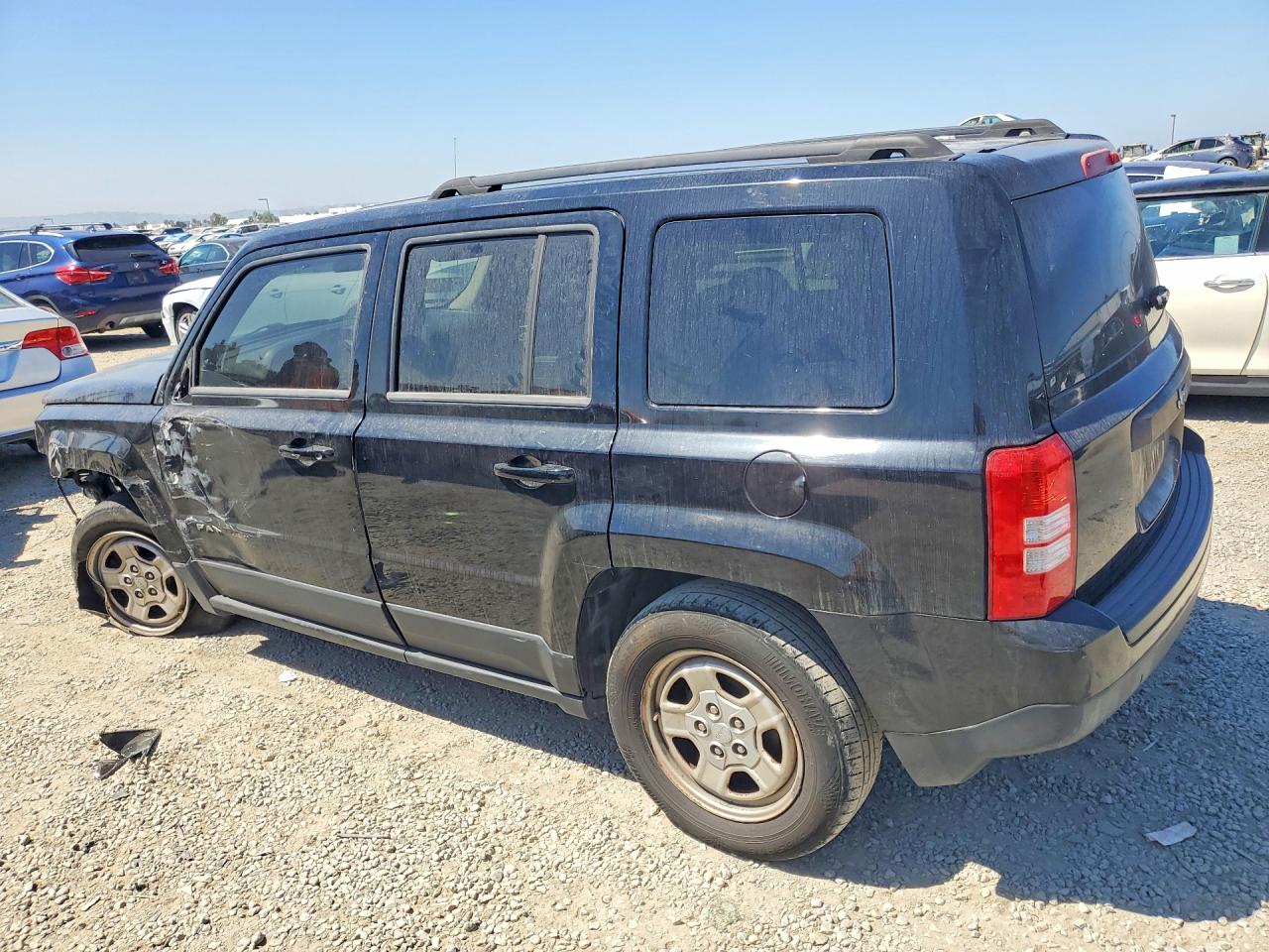 2013 Jeep Patriot VIN 1C4NJPBA1DD108823 photo 2